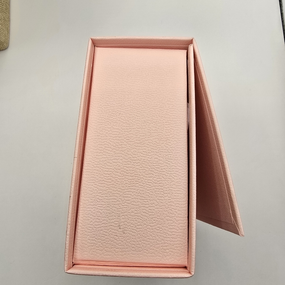 Pink Authentic Pandora Gift Box With Pandora Tissue Paper - Picture 5 of 7